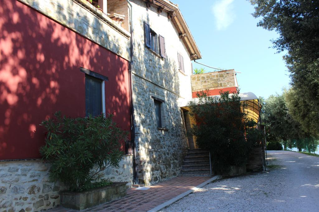 Societa Agricola F.Lli Angelucci Villa Cannara Exterior foto