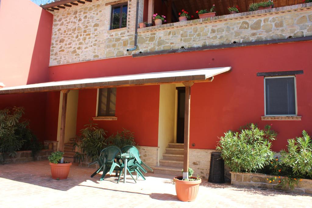 Societa Agricola F.Lli Angelucci Villa Cannara Exterior foto
